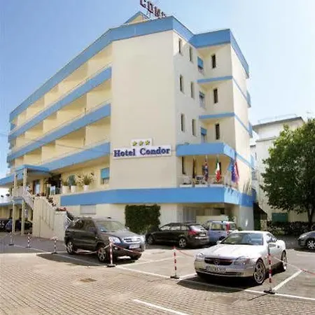 康多尔酒店