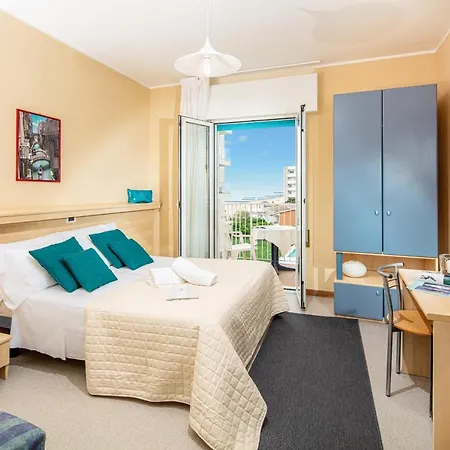 Condor Hotel 3*