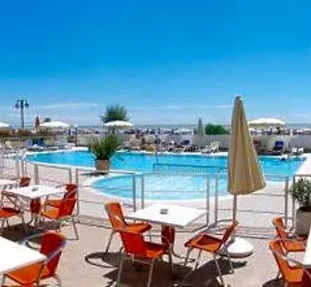 Condor Hotel 3*