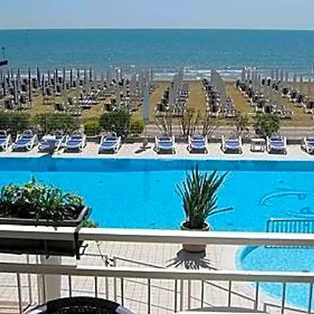 Condor Hotel 3*