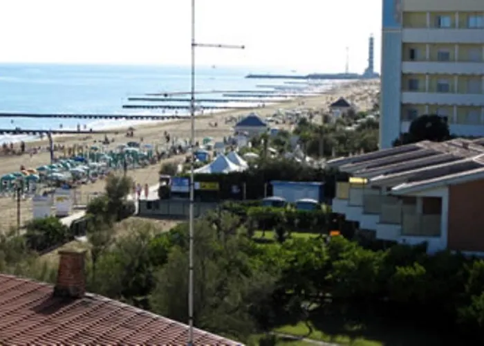 Hotel Condor 3*